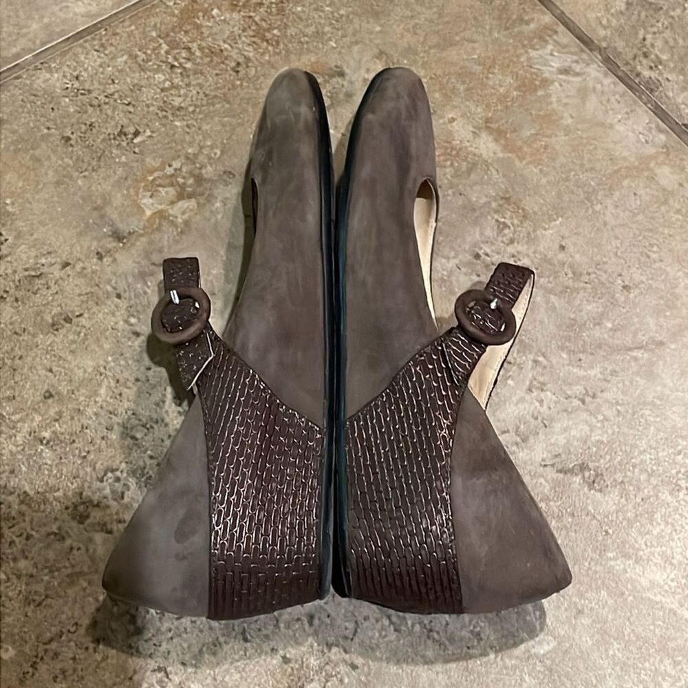 Amalfi by Rangoni Taupe Brown Suede Leather Wedge Mary Jane Shoe Womens 8.5N - Picture 12 of 13
